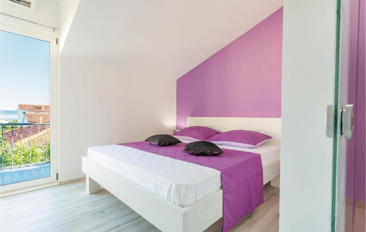 Lovely Apartment In Kastel Stafilic With Jacuzzi Kaštela Εξωτερικό φωτογραφία