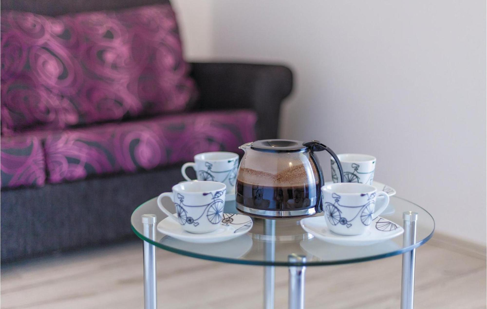 Lovely Apartment In Kastel Stafilic With Jacuzzi Kaštela Εξωτερικό φωτογραφία